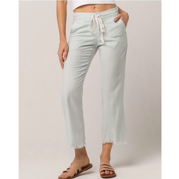🔥🔥BILLABONG - CASUAL CROP PANTS🔥🔥 - Picture 4 of 8